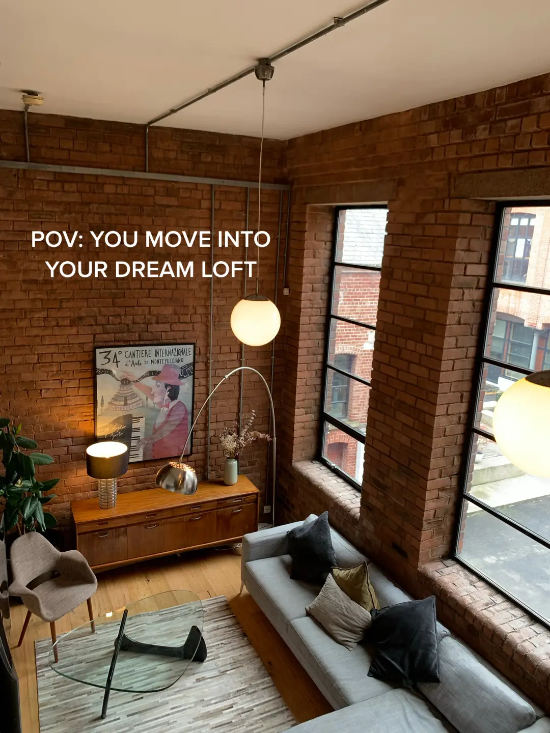 POV: You move to Manchester for your dream loft ✨ #loftapartment #loftinspo #lofttour #midcenturymodern #interiordesign #darkacademia #aesthetic #housetour #americanabroad #manchester #fyp #loft #loftaesthetic #dreamloft #exposedbrick #BookTok #PlantTok #wattpad #ragdollkitten #barnesandnoble #leatherboundclassics #apartmenttour 