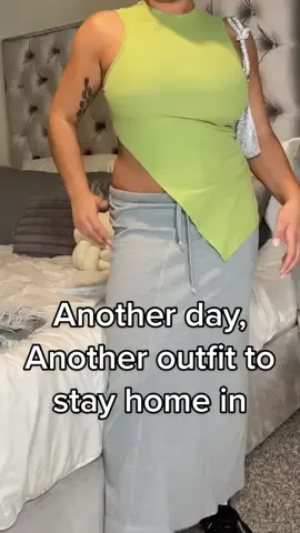 Grwm to go no where 😢 #outfitideas #stylist #OOTD #getdressedwithme #maxiskirtoutfit 