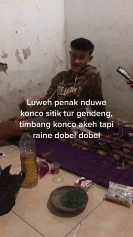 Seng lali yo ben lali seng meh micek yo bene miceki, aku ra pateken