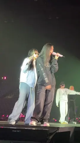 Jisoo rapping Jennie's line in Stay ❤️‍🔥 #bornpinkworldtour #hongkong #jisoo #jennie 
