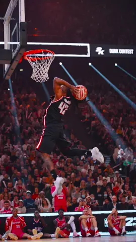 Qui saute comme ca à 1m78 ? 😱 #basketball #basket #bball #dunk #dunkcontest 
