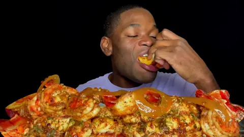 Deshelled Seafood Boil #DoritosTriangleTryout #adriancookingnfoodreview #seafoodboil #deshelledseafoodboil #lobstertail #shrimp #mukbang #foodtiktok #asmr 