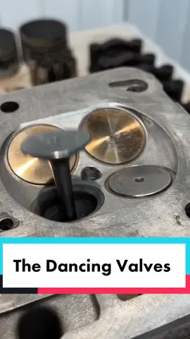 BMW E34 M5 Intake and Exhaust Valves #bmw #bmwe34 #bmwm5 #cars #automotive #DIY #restoration #projectcar #mechanic #technician #mechanicsoftiktok #techniciansoftiktok #mecanico 