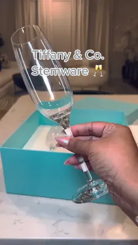 Tiffany & Co Stemware🥂#luxuryhomes #luxurydecor #stemware #tiffanyandco #champagne #champagneglass #glassware #fyp #luxurygirl 