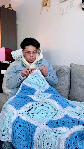 I miss making blankets #crochet #crochettiktok #DIY #nyc #foryou #fyp 