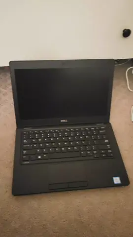 how to install windows 11 on unsupported laptop😁 #fyp #tech #windows11 