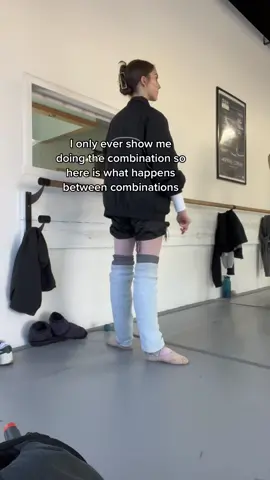 Before and during the combination for ya😁😇🤠 #ballet #ballettok #ballerina #dance #asmr #class #barre #hand 