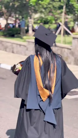 Officially graduated 🎓✨❤️  #shey #viral #foryoupage #trending #graduation2022 #graduated #srilanka #fyp 