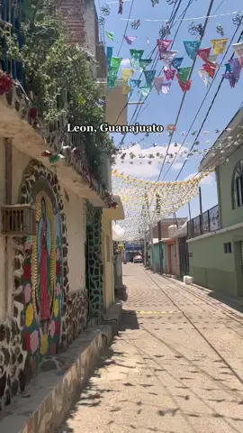 🥲 #mexico #leon #guanajuato #leonguanajuato #mexico🇲🇽 #mexicocheck #mexicotiktok #travel #traveltiktok #visit #visitmexico #fyp #guanajuatocheck🇲🇽🍻 #guanajuatomexico #travellife 