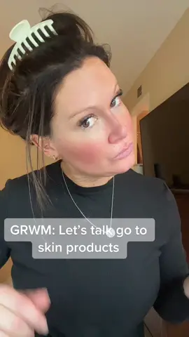 Lets talk skincare products #charlottetilbury #larocheposay #drunkelephant #bareminerals #maybelline #benefithoola #elfbrow #naturiumskincare #naturiumspf #anastasiaglowkit #clawclip 