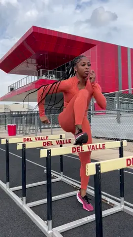 PREACH PREACHAAAA 😂🫶🏽  #hurdles #hurdler #hurdledrills #track #trackandfield 