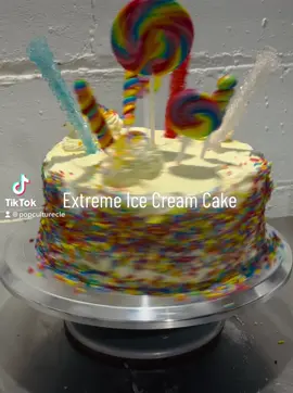 #icecreamcake #popculturecle #clevelanddesserts #dessertshop #tiktok #solon #thisiscle #icecream #exploreohio #ohiofindithere #clevelandtok #foodincleveland #besticecreamever #ohiofood 