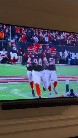 OUR big boy #samhubbard #cinci #cincinnatibengals #cincinnati #nfl #lfg 