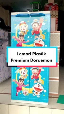 Lemari Plastik Naiba Cabinet Doraemon Premium Dimensi : 71,4 x 48 x 170.75 cm Bahan : Plastik  Keunggulan : ✔️Sistem penguncian yang lebih baru, lebih praktis dan mudah untuk dipasang. ✔️Struktur yang lebih kuat. Mampu menahan beban lebih dari 20 Kg (Tiap susun). ✔️Bentuk design body yang lebih tinggi dan lebih lebar ✔️ Bahan kuat, Anti banjir, anti jamur, anti rayap ✔️Mudah untuk dibersihkan  ℹ️Dikirim sudah dalam bentuk rakitan dan gratis ongkir untuk wilayah Sidoarjo sekitarnya Bisa dibeli di  📍Meubel Cendrawasih Porong (Jl. Bhayangkari No. 471 Porong, Sidoarjo) Shopee : meubelcendrawasih TikTok : meubelcendrawasih_ Instagram : Meubelcendrawasihporong_ Order? Silahkan hubungi kontak dibawah ini ☺️ 📞Rizka (082139213154) #meubelcendrawasih #mebelsidoarjo #mebelmurah #lemaribajumodern #lemaripakaian #lemaripakaian #lemariplastiknaiba #lemariminimalis 