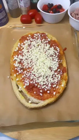 #bruschetta #bruschettapizza #repasrapide #recettesimple #fastrecipe #pizzarapida #italia #italianpizza #pizzette #humour #foodhumour #kinette_beautyfood 