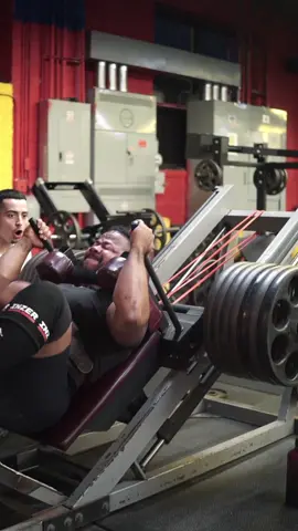 The Hack Squat is always doing too much smh #hacksquat #fyp #gym #legday #gymmemes 