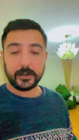 Arkadaşlar evimizi taşıyoruz birçoğunuz kardeşlerin nerde kumru nerde diyorsunuz kumru çocuğa bakıyor ve kumru beli ağrıyor. Kardeşlerime gelince onlarda 2si evli biri çalışıyor üstelik gelmek zorundalar mı ? Yani yavaş yavaş yapıyorum işte. Bu ev büyük bir ev biraz daha rahat edeceğimizi düşünüyorum. Bakalım hayırlısı 🙏🏻 #fratkmru 