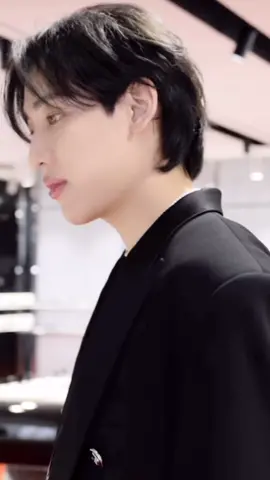 คุณชายแบมแบม กับแว่น Gentlemonster 🖤#gentlemonsterxbambam #gentlemonster #bambam 