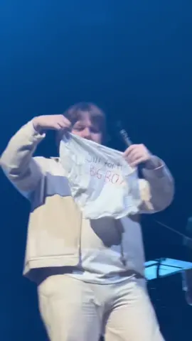 tour keeps getting sexier x