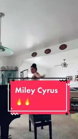 I had to put on a whole concert 🤣🤣 #mileycyrusflowers #mileycyrus  #icanbuymyselfflowers #flowers #relationships #selflove #selfloveclub #Relationship #couples #breakup #