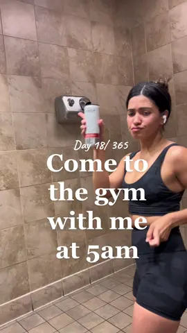 #motivation #newyerarresolutions #mymorningroutine #viral #MomsofTikTok #Fitness #5amclub #stairmaster 