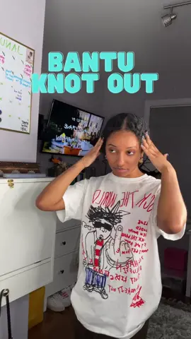 my go-to hairstyle recently & i love itttt 🤭 ✨ products used: black castor oil & camille rose moisture milk   #bantuknots #bantuknotout #curly #curlyhairstyles #grwm