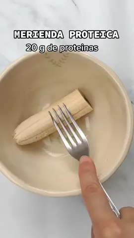 merienda alta en proteínas. utilicé harina de soja porque 3 cucharadas soperas nos aportan 14 g de proteínas. si utilizan otra harina les va a aportar menos proteína #nutricion #merienda #veggie #fit #recetasfit #recetasvegetarianas #recetassaludables 