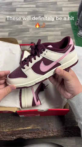 Nike Dunk Valentines 💕 #sneakerhead #sneakers #dunks #nikedunk #valentines #Love #wdywt #kotd #sneakerscollection #sneakerstore #fypシ #fyp #viral #sneakershopping #foryoupage 