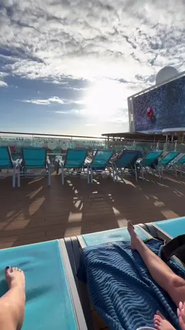 Easy travel transition ✈️🍹 #travel #cruise #traveltransition #carnivalcruise 