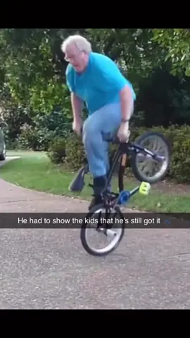 Og still got it #foryou #fyp #exrteme #biketricks #oldpeople #viral 