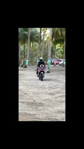 #CapCut #kakigatal #r15v2 #yamaharseries #lediesbikers #kotamobagu #fyp #viral 