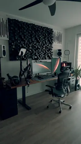 🌙 moonlight setup studio theme - cinematic speed ramp edit on the sony fx3 paired with the sony 24mmf14gm & some sfx & vfx // pc gaming streaming battlestation inspo inspiration homeoffice room techsource mousepad seal of approval davinci resolve video editor . . #studiosetup #setupgoals #setupinspiration #GamingSetup #pcsetup #streamingsetup #homeoffice #desksetup #sonyfx3 #sony24mmf14gm #nzxt #elgato #nanlite #vicoustic #davinciresolve