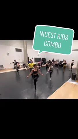 Our senior class killin’ it in MT Dance Techniques! Choreo by @Devon Sinclair #templemusicaltheater #musicaltheatre #theatrekid #hairspray #nicestkidsintown #seniorshowcase 