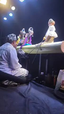 Ki Dalang Dadan Sunandar Sunarya. #wayanggolek #budayasunda 