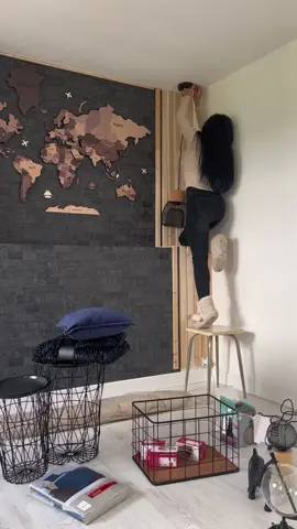 Voilà une bonne chose de faite ! Vous en pensez quoi ? ##renovation##motivation##chambre##femmes##btp##leroymerlin##bricolage##bricoleuse##brico##renovationmaison##homedecor##homerenovation##дом##декор##decor##chambre##DIY##projetrenovation##rhinov##gilrs##handy##handywoman##handyman##works##women##fyp