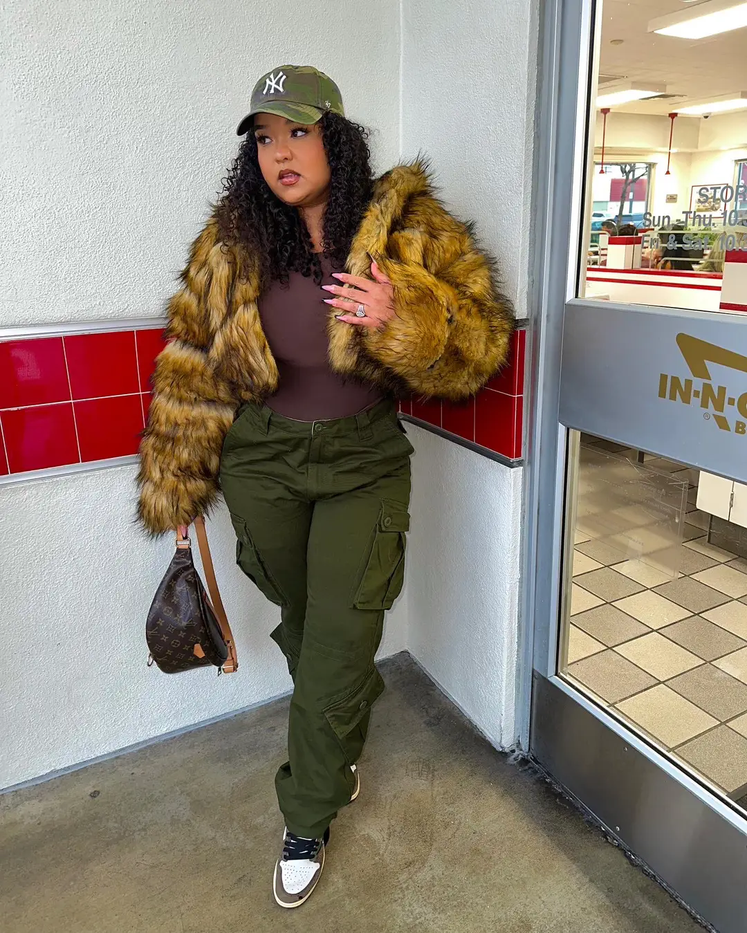 POV: I went to In & Out for the first time #OOTD #furjacket #cargopants #midsize #plussize #streetwear #photodump #curvyfashion 