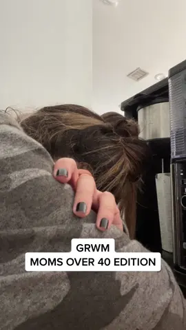 GRWM MOMS OVER 40 EDITION is basically just like being an influencer in Dubai right now on the Tarte trip.  #fyp #over40 #momtok #tartecosmetics #dubai #alixearle #grwm #grwmroutine #morningroutine #momlife #momhumor #authortok #authorsoftiktok 