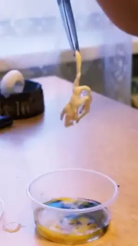 Você já ouviu falar sobre Homunculus? Um Russo cria um Homúnculo vivo, e registra tudo em seu canal. #homunculus #ciencia #Science 