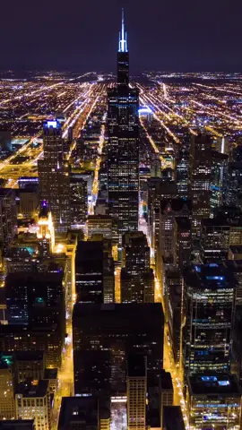 CHICAGO AERIAL #chicago #usa #usa_tiktok #drone #drone #aerial #flight #dji #djiglobal #dji_official #travel #traveltiktok #worldplaces #cityskylines #cityscape #videography #skyline #timelapse #hyperlapse #dronelapse #PlacesToVisit #places 