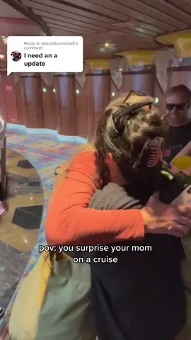 Replying to @dakotaburnside0 got her hahahaha 🤭 #carnivalcruise #carnivalparadise #surprisingmymom #cruisetok #floridagirl 