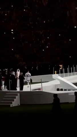 EL BESO MAS ESPERADO DEL MUNDO!!! #messi #seleccionargentina #campeon #copadomundo #qatar2022 #yakira #amor #amor❤️ #argentina #viralvideo #viraltiktok #viral #viral_video #ftypシ #2023 #portii #portiiiiiiiiiii #porti @Boca Juniors @afaseleccion @afaestudio @Dibu Martinez 