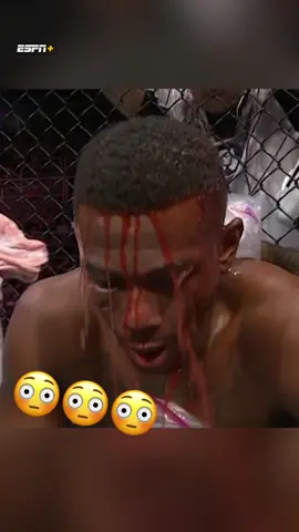 #JAMAHALHILL BEFORE THE FINAL ROUND 😧 #ufc283 #mma #UFC #sportstiktok #champ 