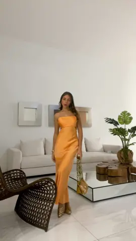 🍊 #fit #style #dress #orange #microinfluencer 