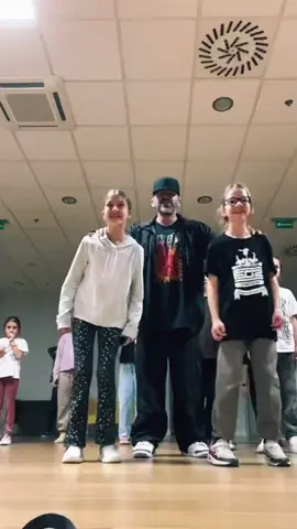 Our dancers must learn from all parts of hiphop. Old school, new school, lockin, poppin, breakin , boombap 90s , moves from East and olso from West. I just want to say that i respect everybody. This is just another part of world. Hip hop is global. Peace. I love that. #parati #paratipagina #paratipaginaoficial #foryou #foryoupage #preteba #paravoce #paravocebr #paravoceforyou #pourvous #perte #furdich #protebe #dança #danza #tanzen #tanec #lacistrike #lacistrikedance #furdich #perte  #protebe #dança #danza #tanzen #tanec #lacistrike #lacistrikedance #आपकेलिएपृष्ठ #आपकेलिए #नृत्य #為你 #舞蹈 #あなたのページへ #ダンス
