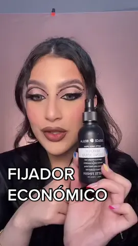 Replying to @Bellatips me di cuenta de que hablo muy rápido perdónenme 🥹 #fyp #settingspray #fixing #sellador #selladordemaquillaje #fijador #fijadordemaquillaje #maquillaje #maquilladora #makeupartist 