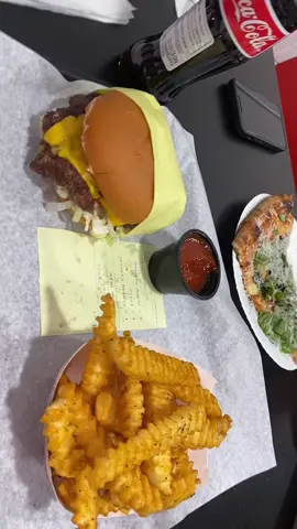 yummy cheeseburger from last night😋 #cheeseburger #burger #fries #eatingshow #mukbangasmr #mukbangeatingshow #eatwithme #mukbangvideo #mukbang #asmrfood 