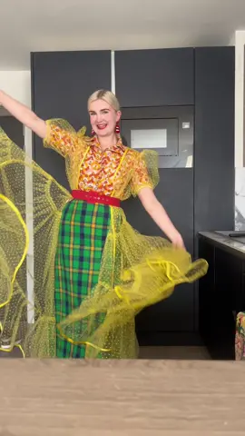 Please tell me I’m not the only one obsessed with those robes? #cakefail #cakedecorating #caketutorial #cakevideotutorial #cakerecipe #yayoikusama 