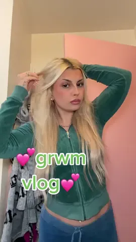 get ready with me vlog 💖 #tiktokvlog #y2kaesthetic #grwm #Vlog #dailyvlog #showerroutine #juicycouture #getreadywithme 
