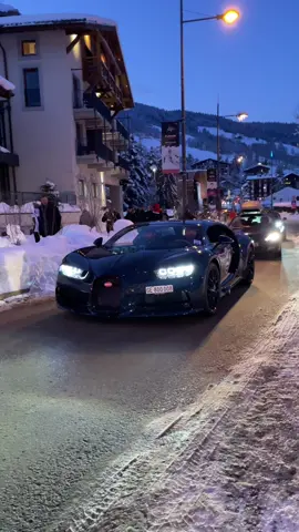 Winter in Megève 🇫🇷🥰 #hypercar #winter #car #supercar #megeve #luxury #luxurylifestyle #luxurycars #fyp #viral #bugatti #f40 