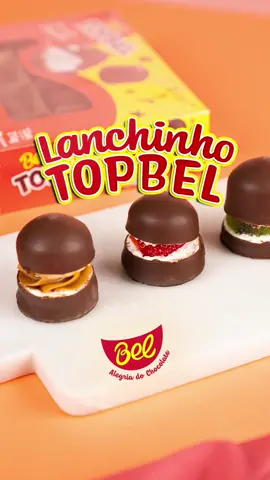 Se você ama TopBel, vai adorar esse mini lanchinho! Corte TopBel ao meio, recheie com suas frutas preferidas e doce de leite. Fica uma delícia! 😋 #bel #topbel #chocolate #doces 